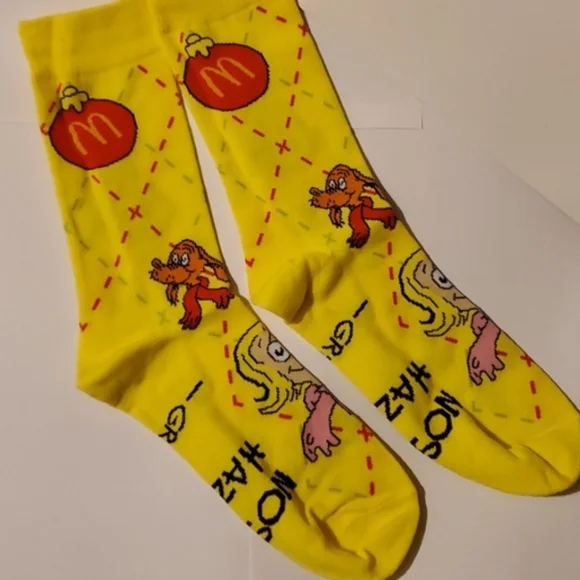 McDonald's Grinch Socks Yellow With Cindy Lou Who And Max And Grinch 2025 Promo - Picture 4 of 7